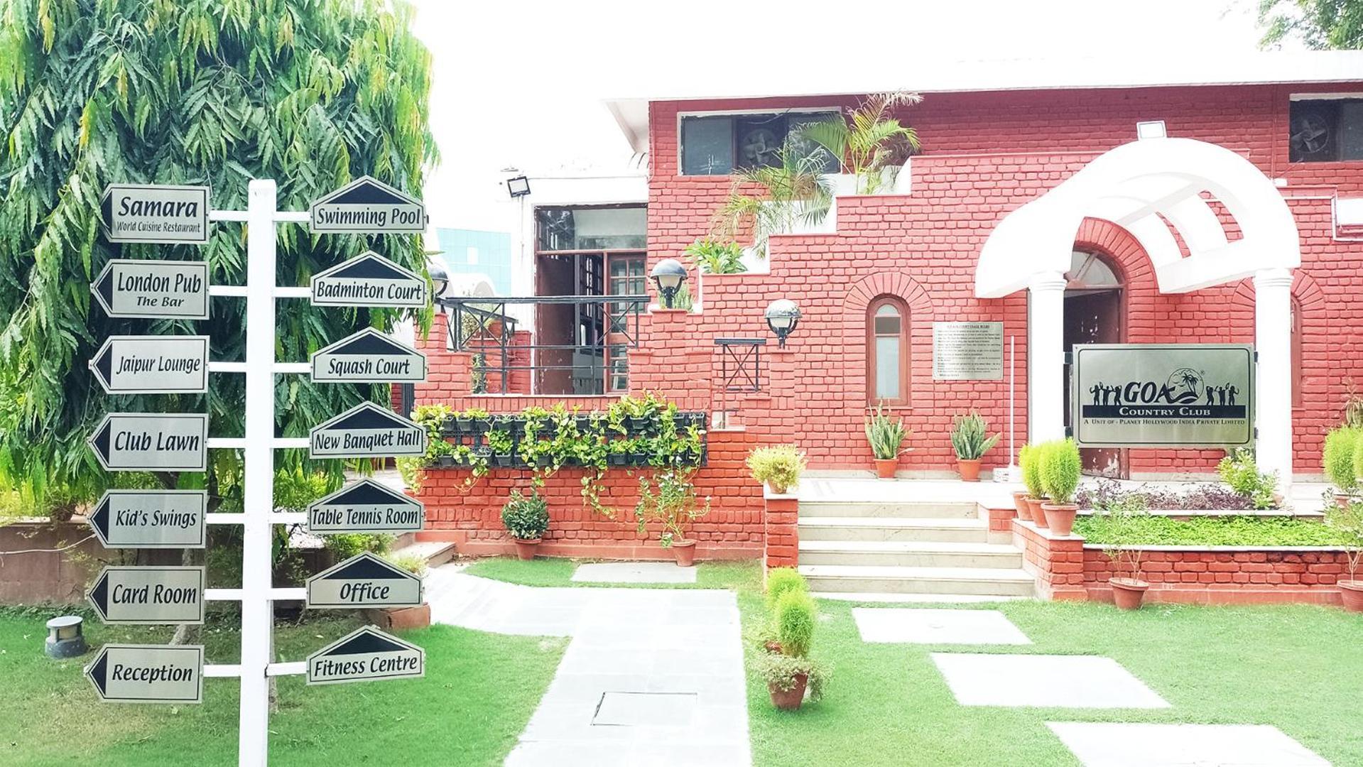 Hotel Goa Country Club à Gurgaon Extérieur photo