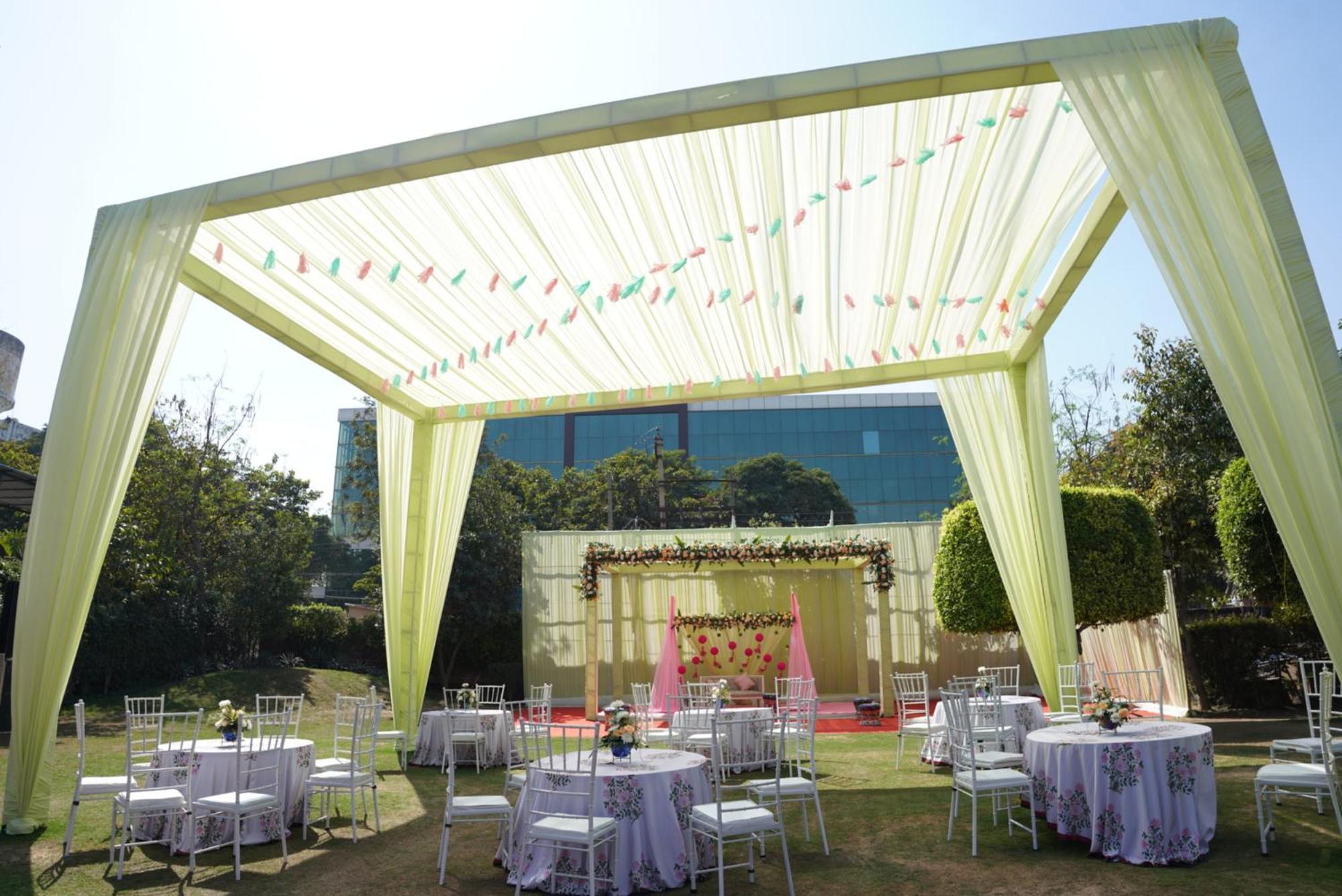 Hotel Goa Country Club à Gurgaon Extérieur photo